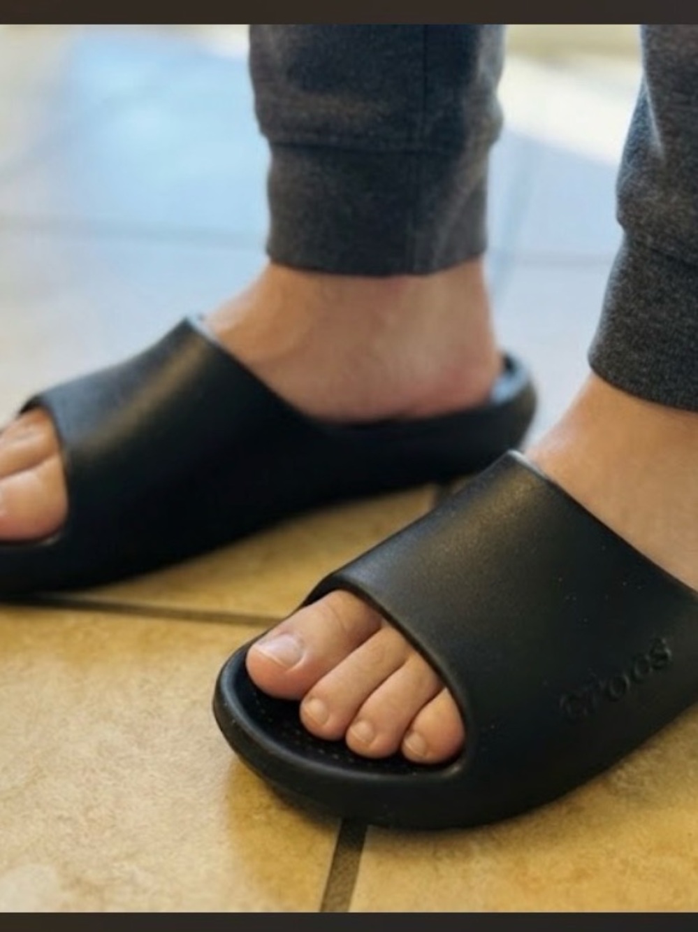 CROCS Unisex Black Slip-On Slide Sandals Slippers